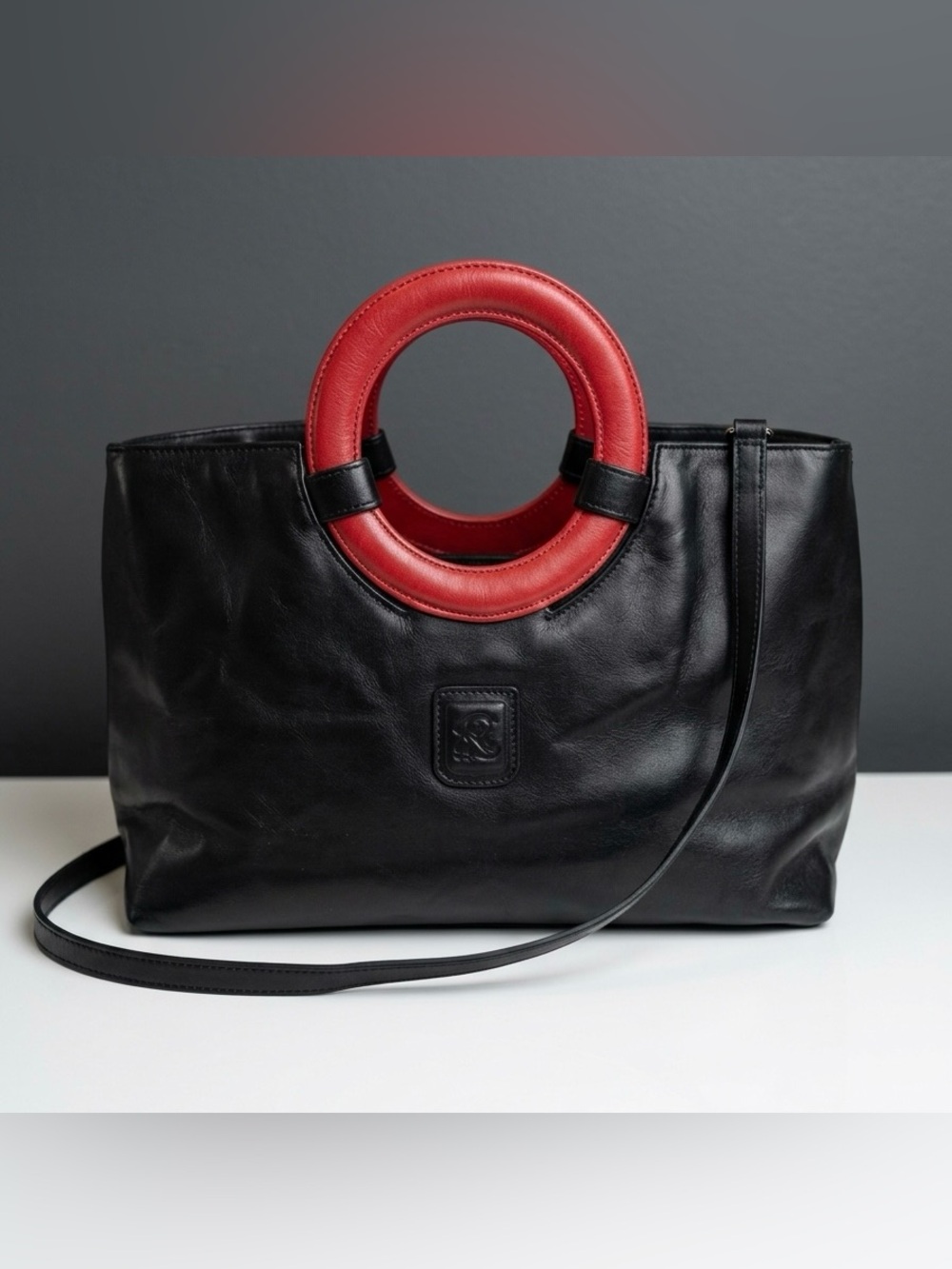 Roberta Di Camerino Black Crossbody Red Round Handle Leather Bag Vtg East West